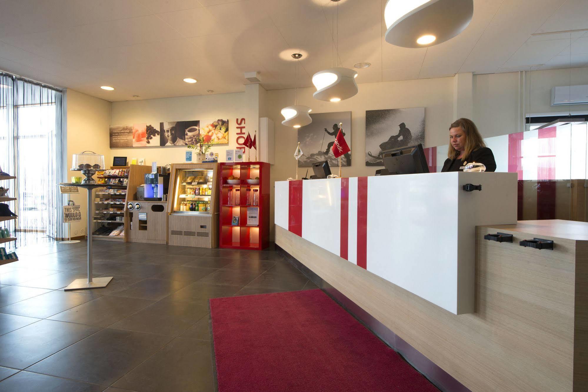 Scandic Oernskoeldsvik Exteriér fotografie